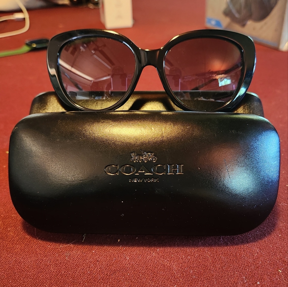 Coach sunglasses - Picture 4 of 4
